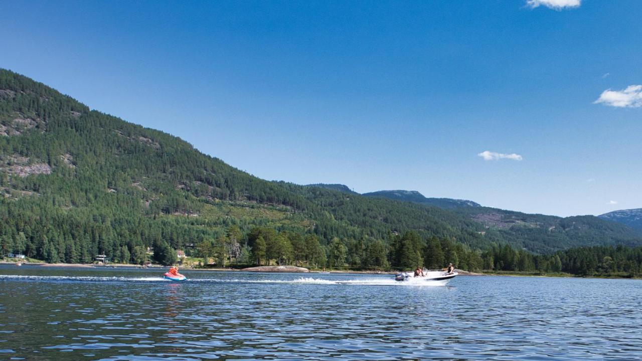 Naer Vannet, Jacuzzi Og Sauna Holiday home Vradal
