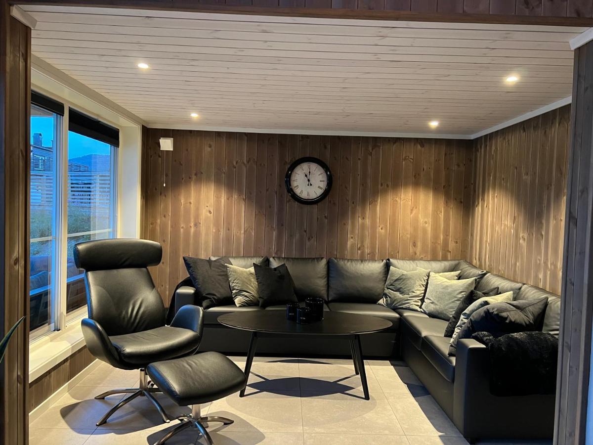 Naer Vannet, Jacuzzi Og Sauna